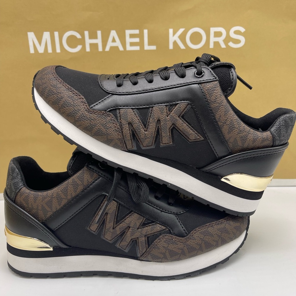 Michael Kors MADDY TRAINER MK SIG SM/MK PATCH
49F1MAFS1B Athletic Sneakers
Brown - Picture 14 of 16